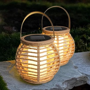 Set 2 Lanterne Solari Da Esterno In Metallo Nero | Forma Trapezio, Luci Da Giardino Autonome, Illuminazione Decorativa Senza Fili - 5
