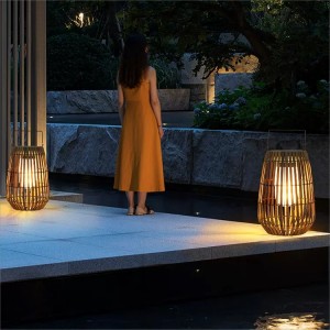 Outdoor Decorative Solar Lanterns
