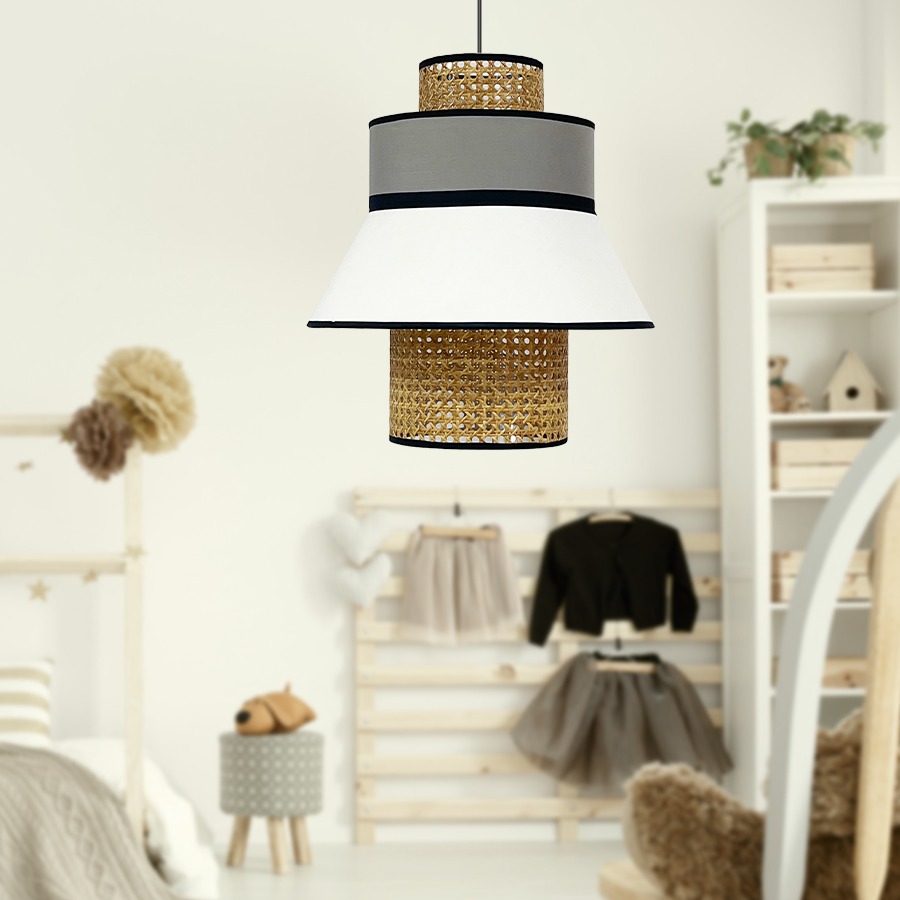 Drum lamp shade with diffuser