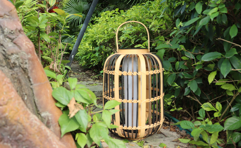 Can bamboo lamps be used outdoors?