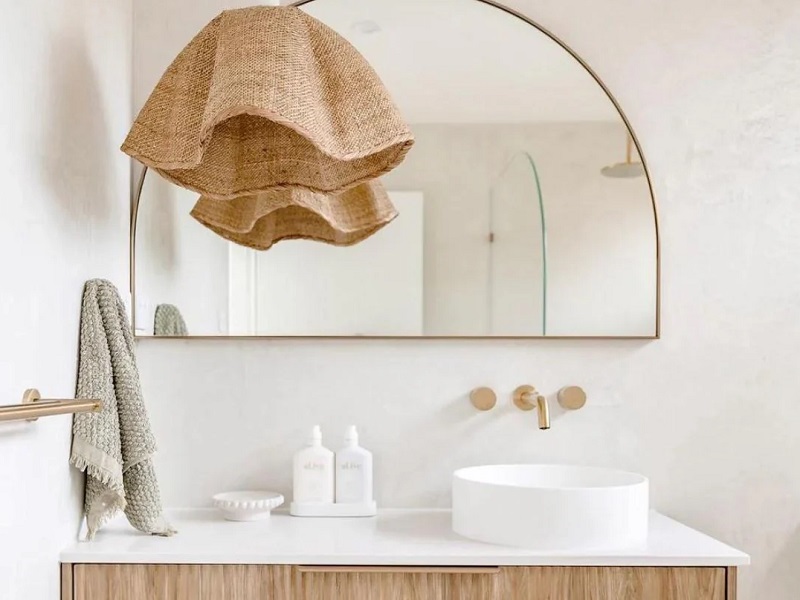 Palm pendant lamp hanging next to the dressing mirror