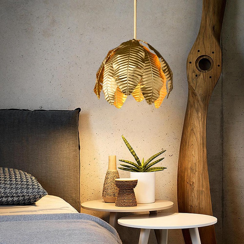Palm pendant light warms the whole room