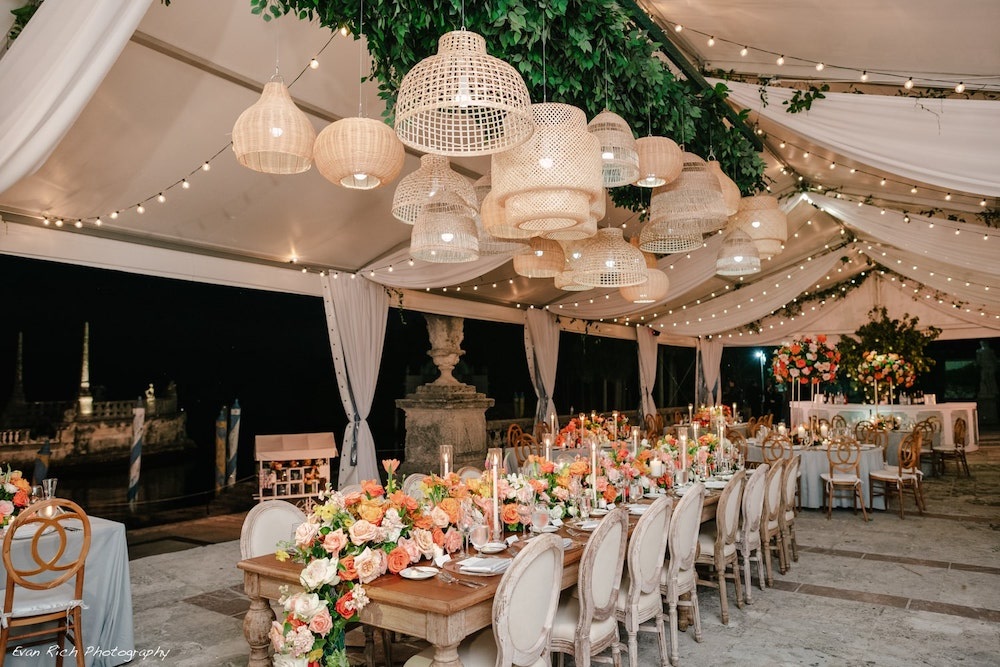 A combination of various rattan lamps at a wedding