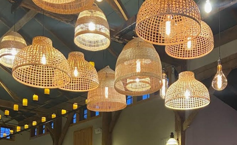 Custom-made handmade rattan lighting factory